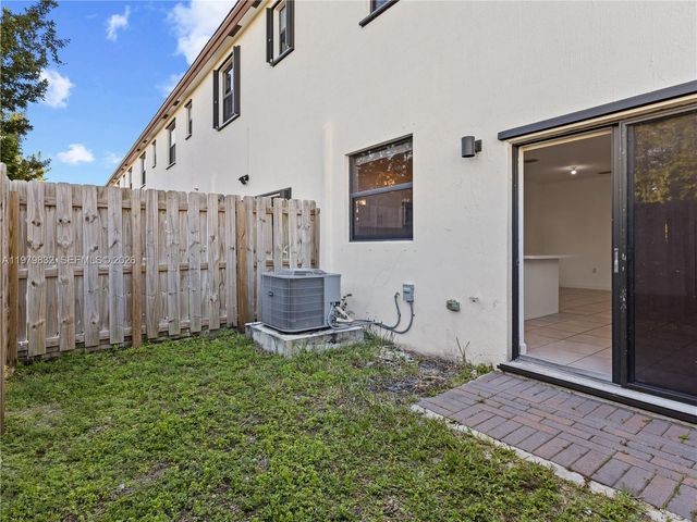 21089 NE 8th Ave 21089, Miami, FL 33179