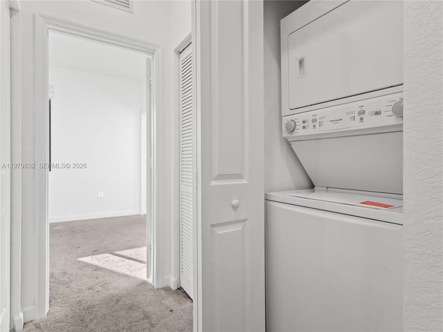 21089 NE 8th Ave 21089, Miami, FL 33179