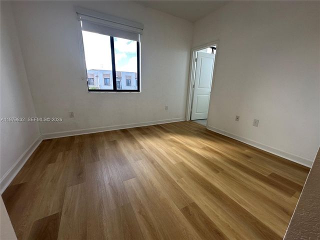 21089 NE 8th Ave 21089, Miami, FL 33179