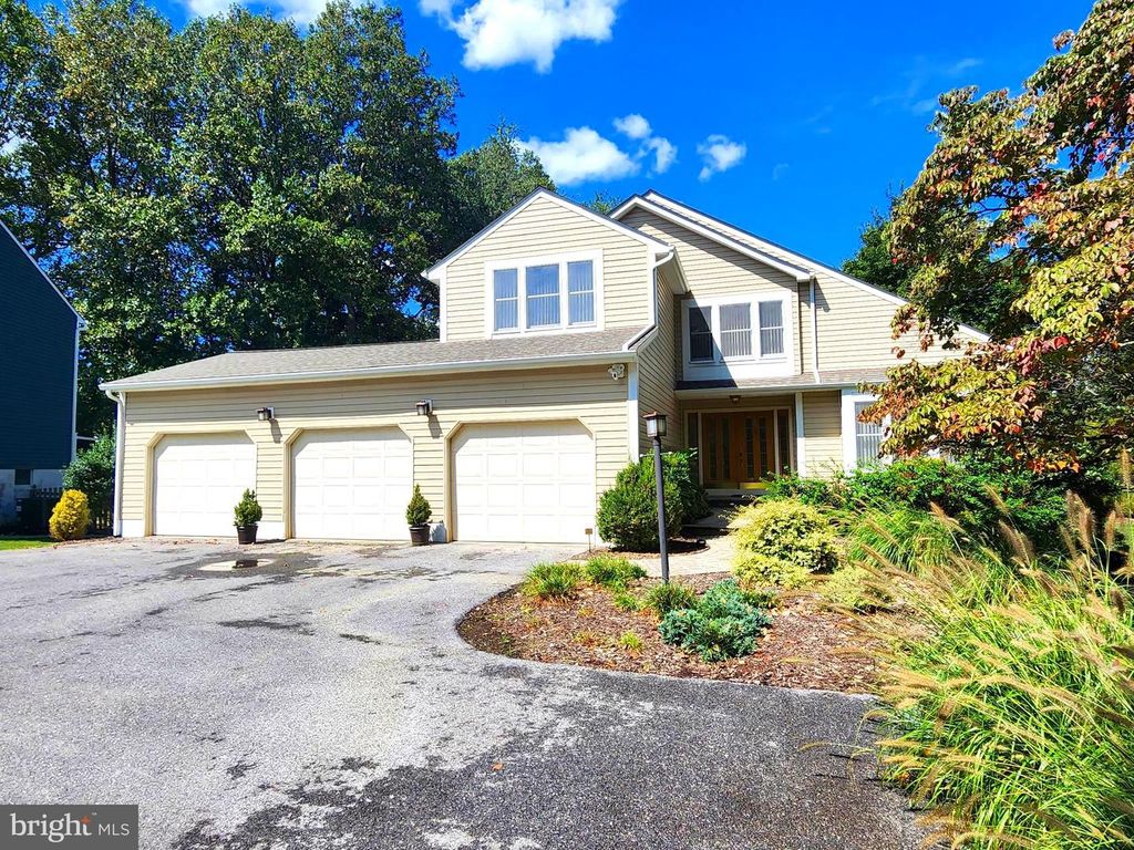 9608 ASHMEDE DR, Ellicott City, MD 21042