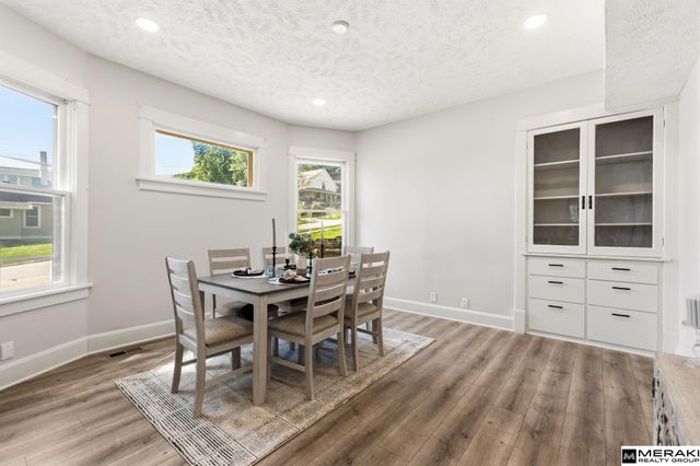 8004 N 31 Street, Omaha, NE 68112