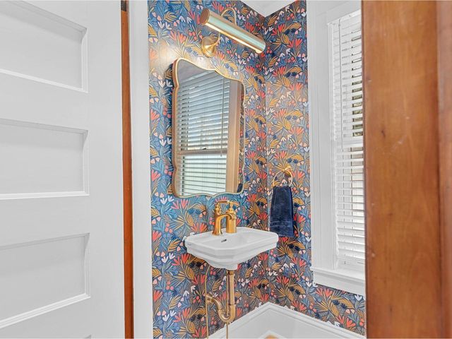 8 Richardson Street, Montpelier, VT 05602