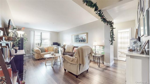 150-29 72nd Road 5B, Kew Garden Hills, NY 11367