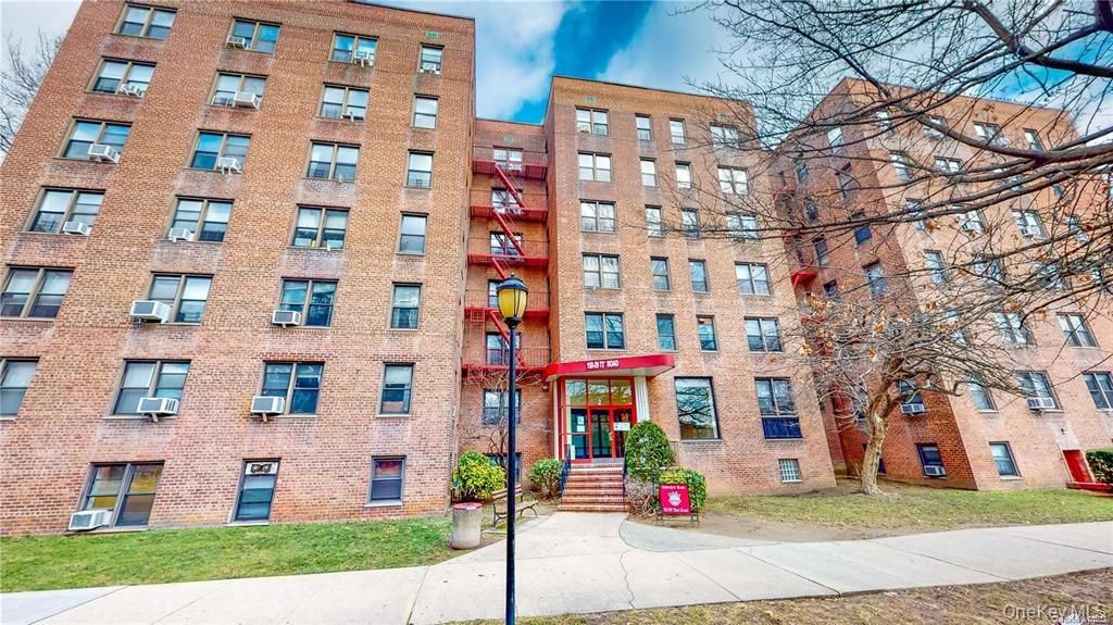 150-29 72nd Road 5B, Kew Garden Hills, NY 11367