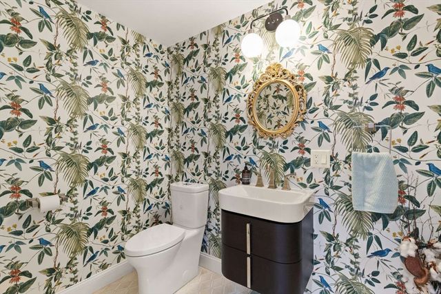 20 Blossom Road, Braintree, MA 02184