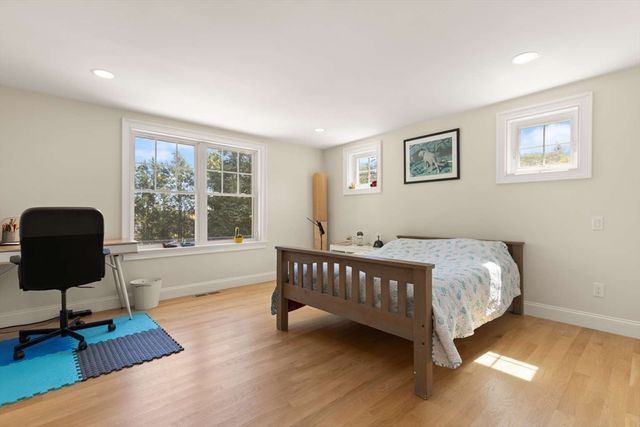 20 Blossom Road, Braintree, MA 02184