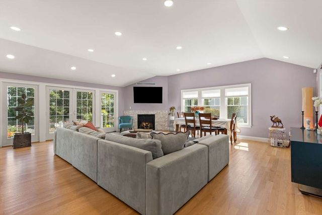 20 Blossom Road, Braintree, MA 02184