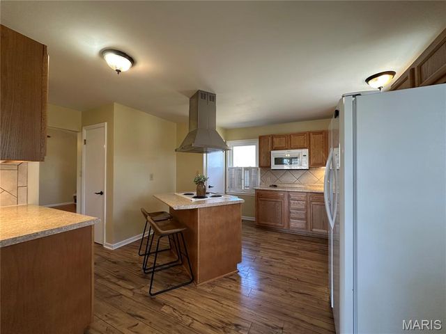 509 E Washington Avenue, Owensville, MO 65066