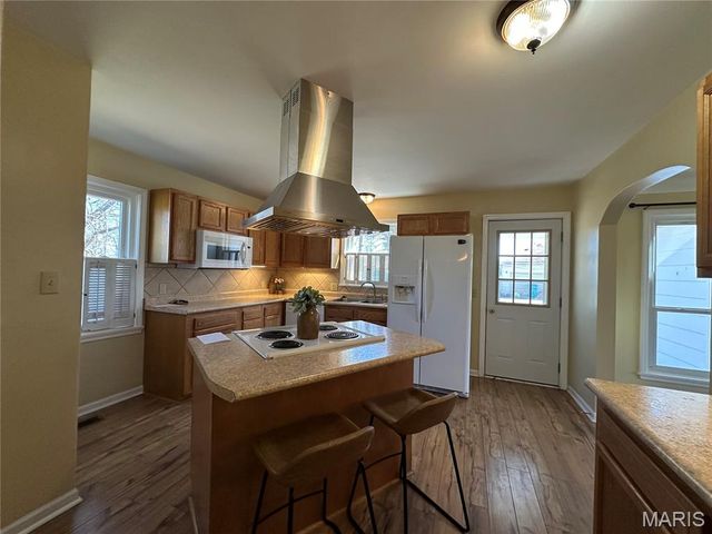 509 E Washington Avenue, Owensville, MO 65066