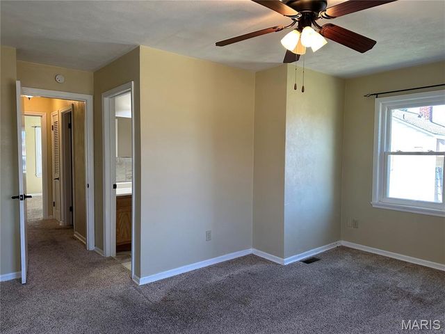 509 E Washington Avenue, Owensville, MO 65066