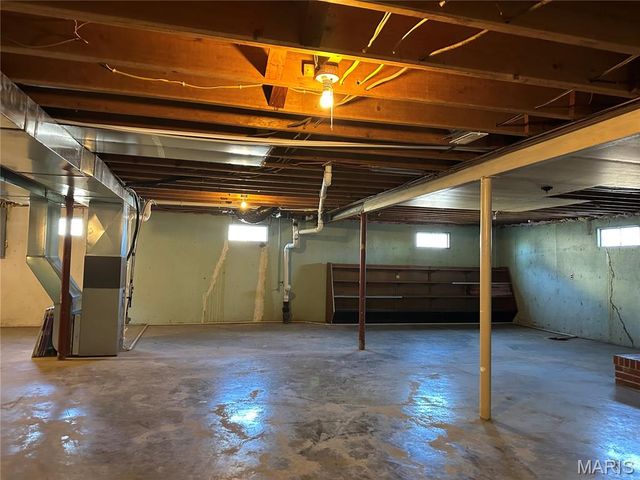 509 E Washington Avenue, Owensville, MO 65066