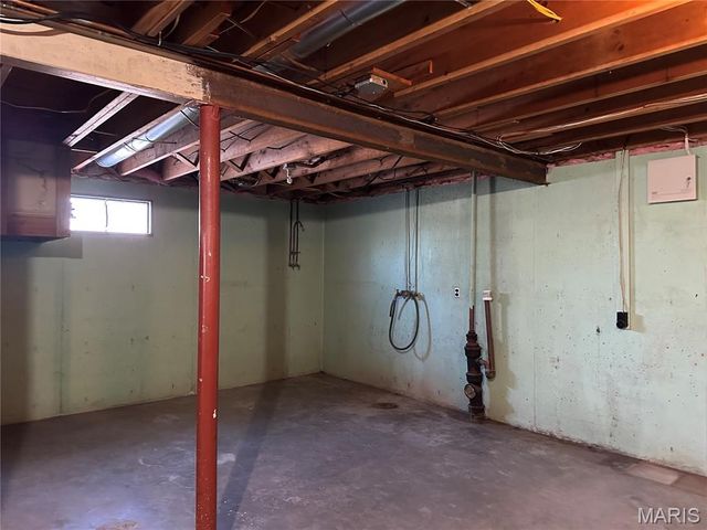 509 E Washington Avenue, Owensville, MO 65066