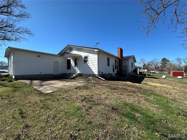 509 E Washington Avenue, Owensville, MO 65066