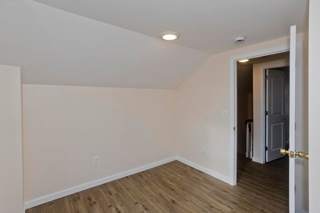 19 Quincy St, Springfield, MA 01109