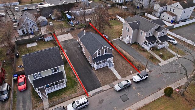 19 Quincy St, Springfield, MA 01109