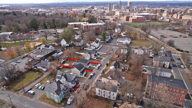 19 Quincy St, Springfield, MA 01109