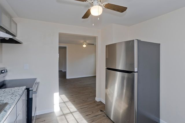 19 Quincy St, Springfield, MA 01109