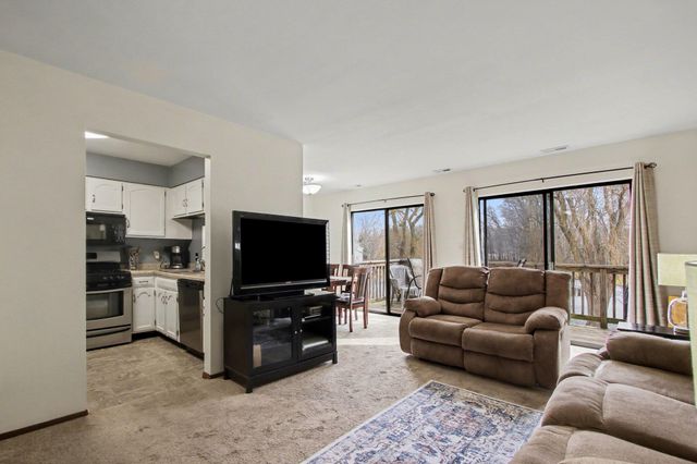 2023 Hawthorne Lane, Chesterton, IN 46304