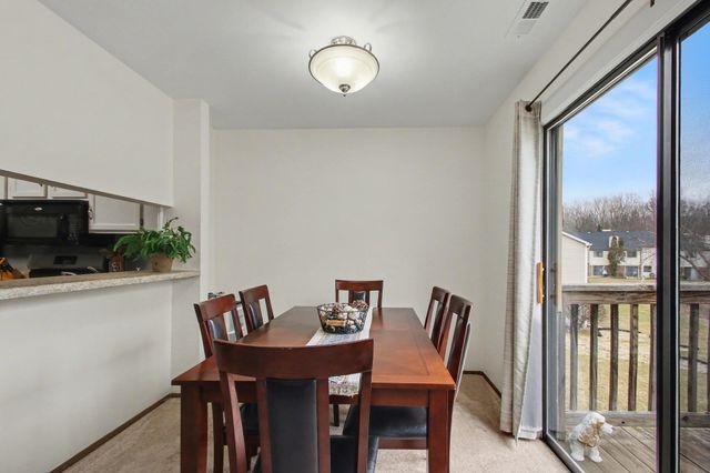 2023 Hawthorne Lane, Chesterton, IN 46304