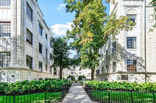 7348 N RIDGE Boulevard 16B, Chicago, IL 60645