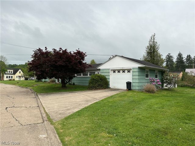 5515 Grand Central Avenue, Vienna, WV 26105