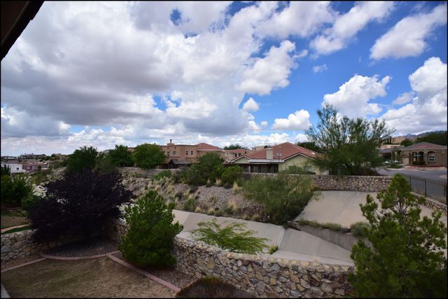 6371 FRANKLIN VIEW Drive, El Paso, TX 79912