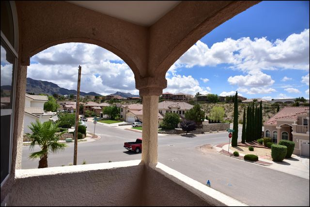 6371 FRANKLIN VIEW Drive, El Paso, TX 79912