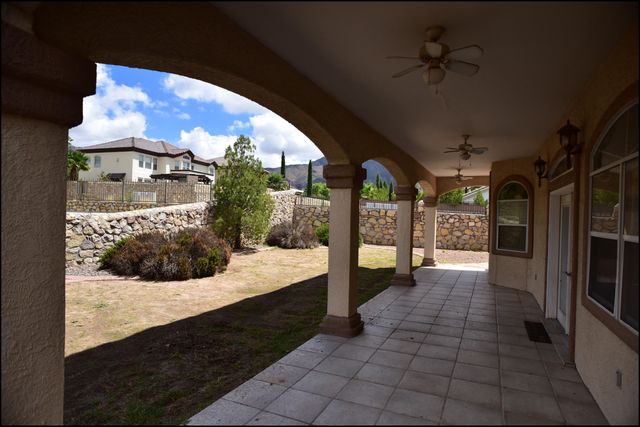 6371 FRANKLIN VIEW Drive, El Paso, TX 79912