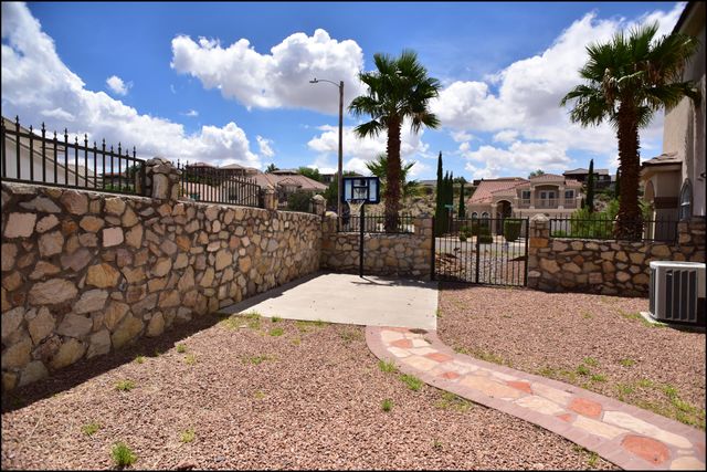 6371 FRANKLIN VIEW Drive, El Paso, TX 79912