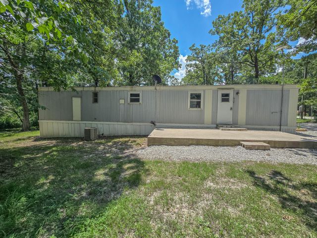 22163 County Road 288, Pittsburg, MO 65724