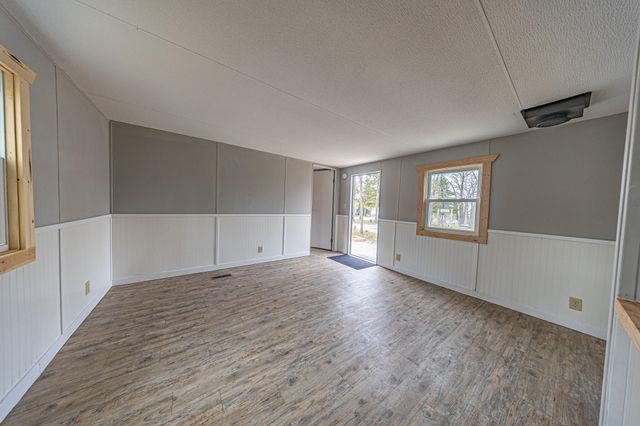 22163 County Road 288, Pittsburg, MO 65724