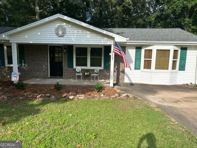 131 Berry Road, Cedartown, GA 30125