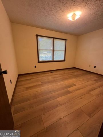 131 Berry Road, Cedartown, GA 30125