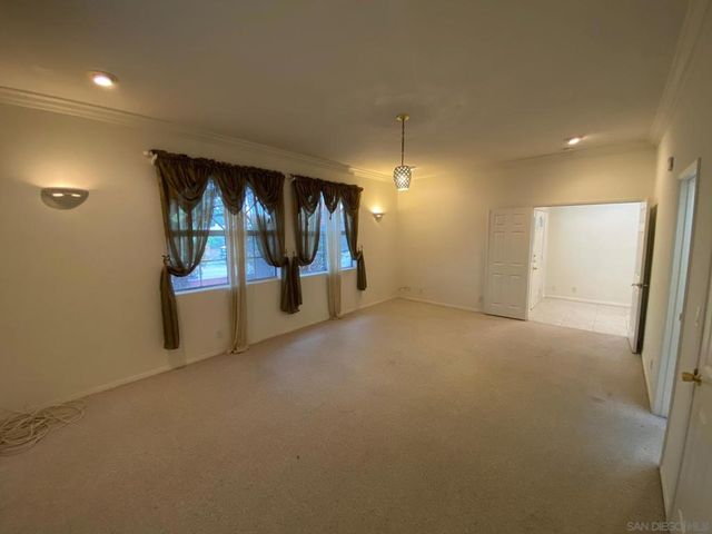 9516 Larrabee Ave, San Diego, CA 92123