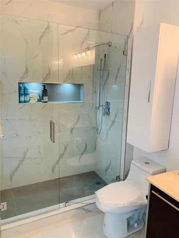 1900 N Bayshore Dr 710, Miami, FL 33132