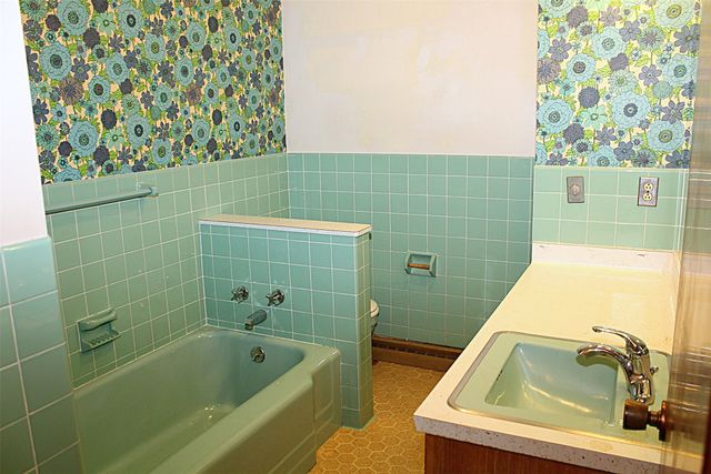 2718 WELLINGTON Road, Erie, PA 16506