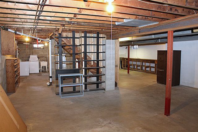 2718 WELLINGTON Road, Erie, PA 16506