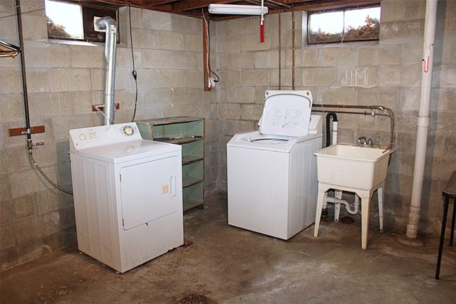 2718 WELLINGTON Road, Erie, PA 16506