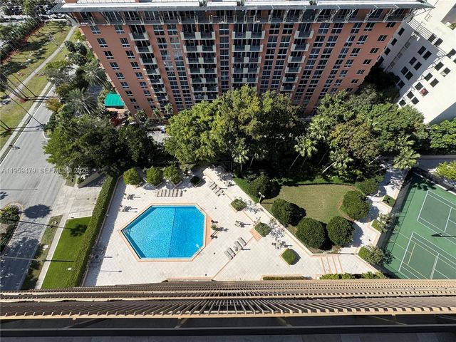 2901 S Bayshore Dr 17D, Coconut Grove, FL 33133