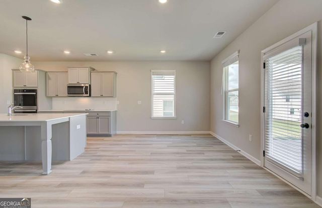 713 Dunlake Way, Locust Grove, GA 30248