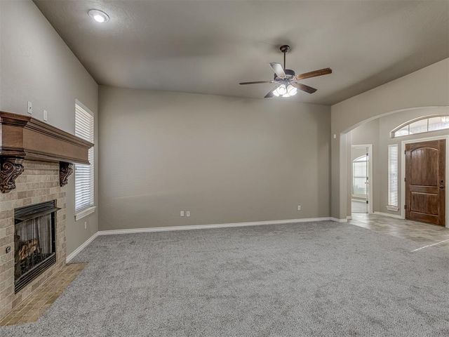 529 Whispering Oaks Boulevard, Moore, OK 73160