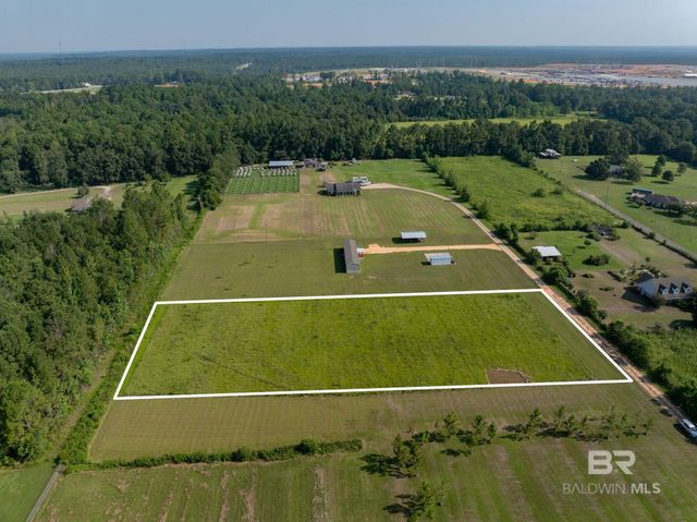 15561 Calvin Richerson Road, Bay Minette, AL 36507