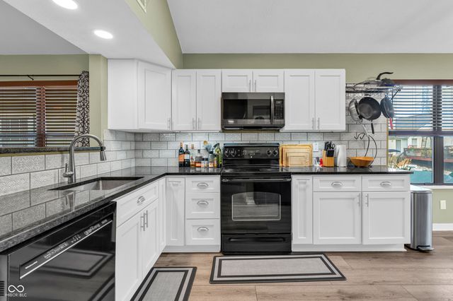 3276 Eddy Court, Indianapolis, IN 46214