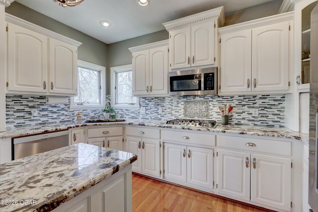 3 Ridgewood Court, Joplin, MO 64804