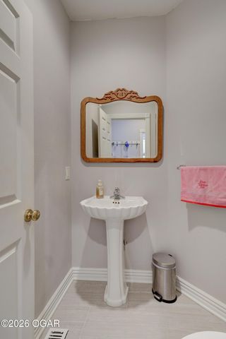 3 Ridgewood Court, Joplin, MO 64804