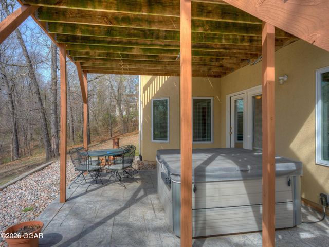 3 Ridgewood Court, Joplin, MO 64804