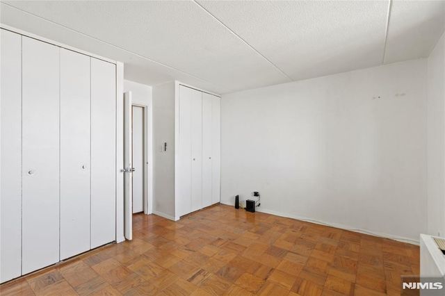 250 Gorge Road 18K, Cliffside Park, NJ 07010