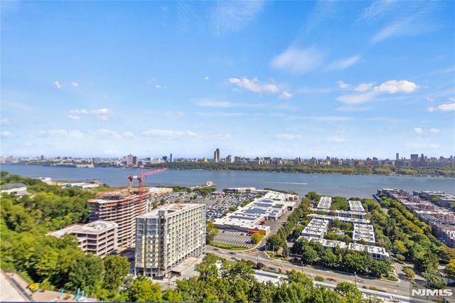 250 Gorge Road 18K, Cliffside Park, NJ 07010