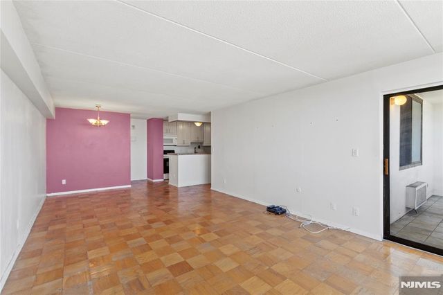 250 Gorge Road 18K, Cliffside Park, NJ 07010