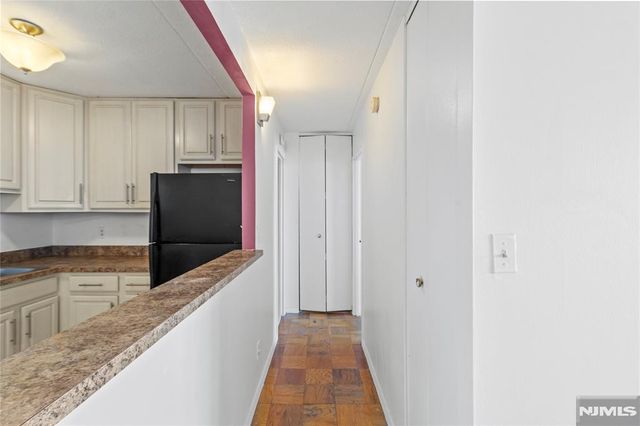 250 Gorge Road 18K, Cliffside Park, NJ 07010